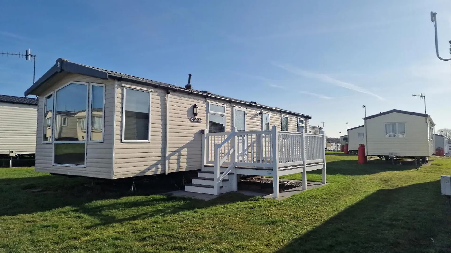 Camping Kestrel19 Cayton Bay Caravan